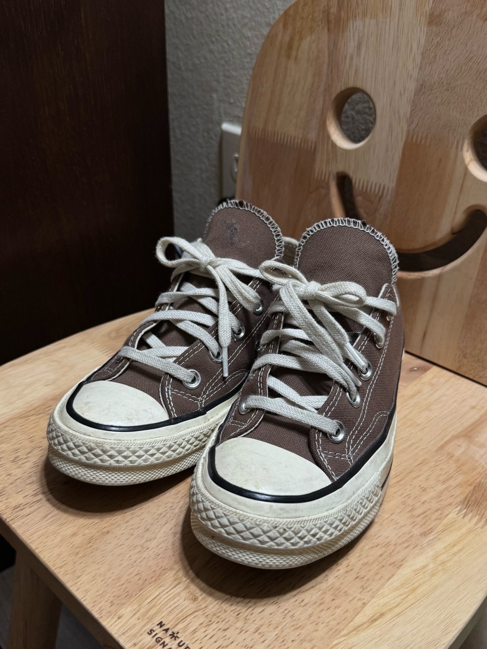 Downtown Indie Sleaze Converse Chuck 70 Brown Low Top